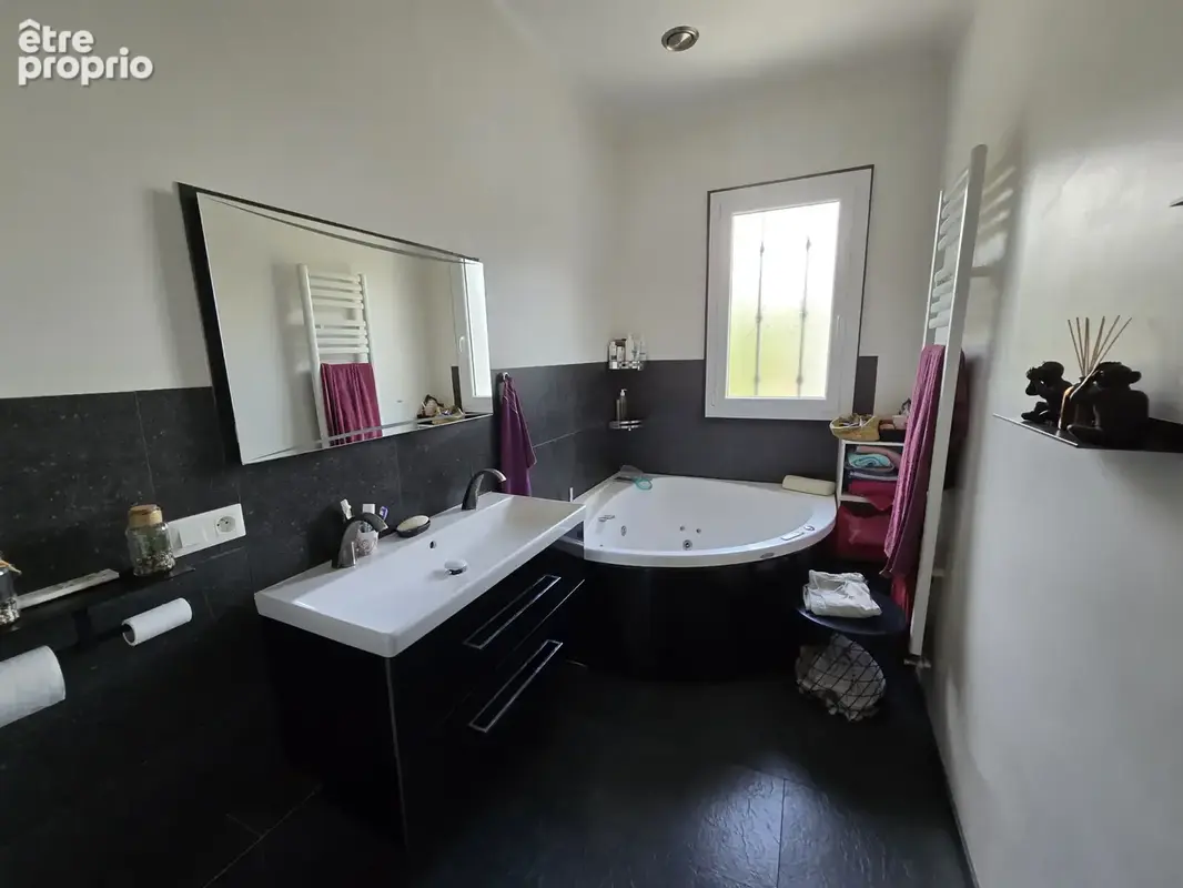Maison 5 pièces 112 m² à vendre à Bellerive-Sur-Allier (03700) - photo 4