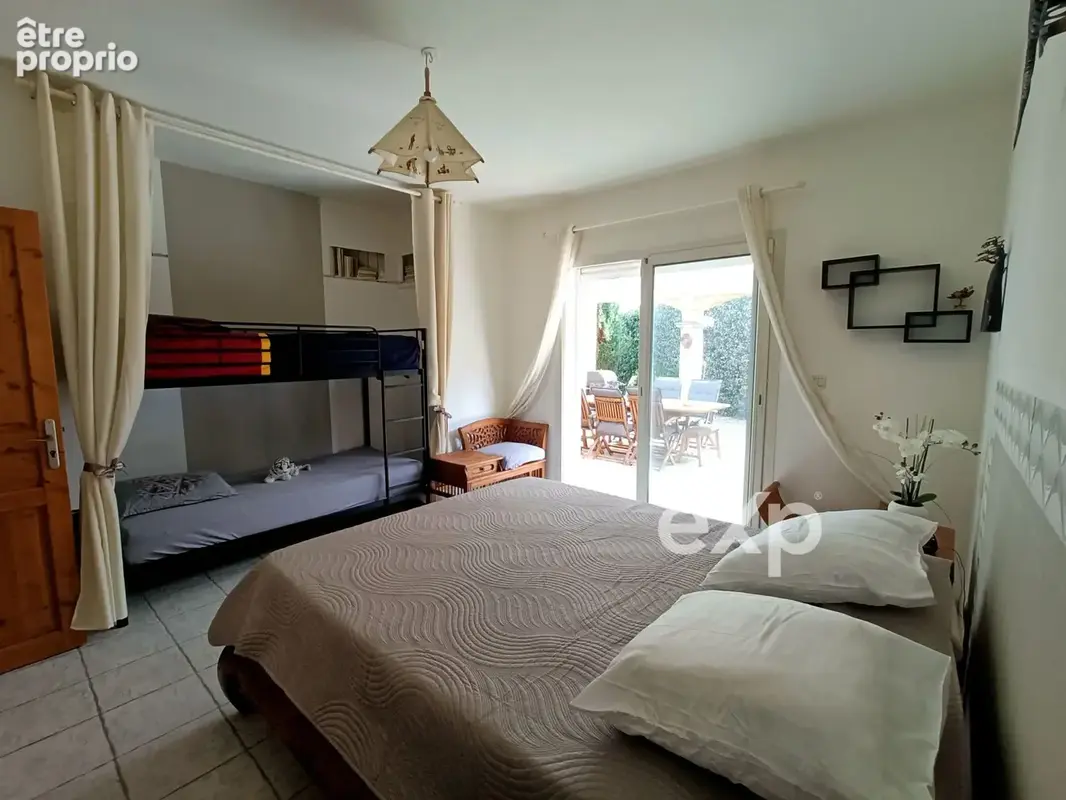 Maison 175 m² à Montblanc  - photo 8