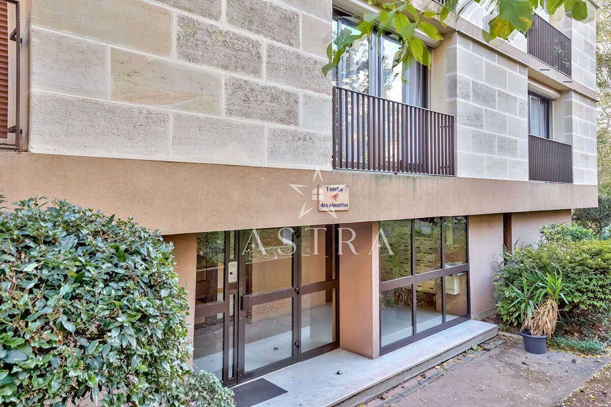 Appartement à FRESNES