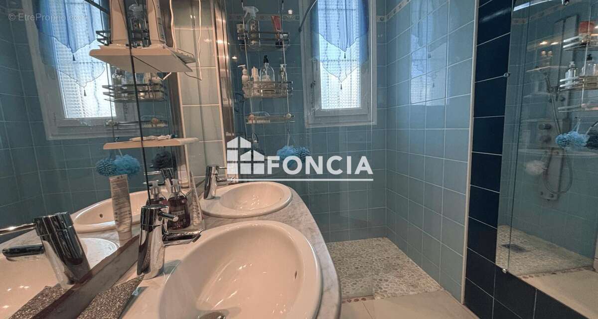 Maison à SAINT-GEORGES-DE-DIDONNE