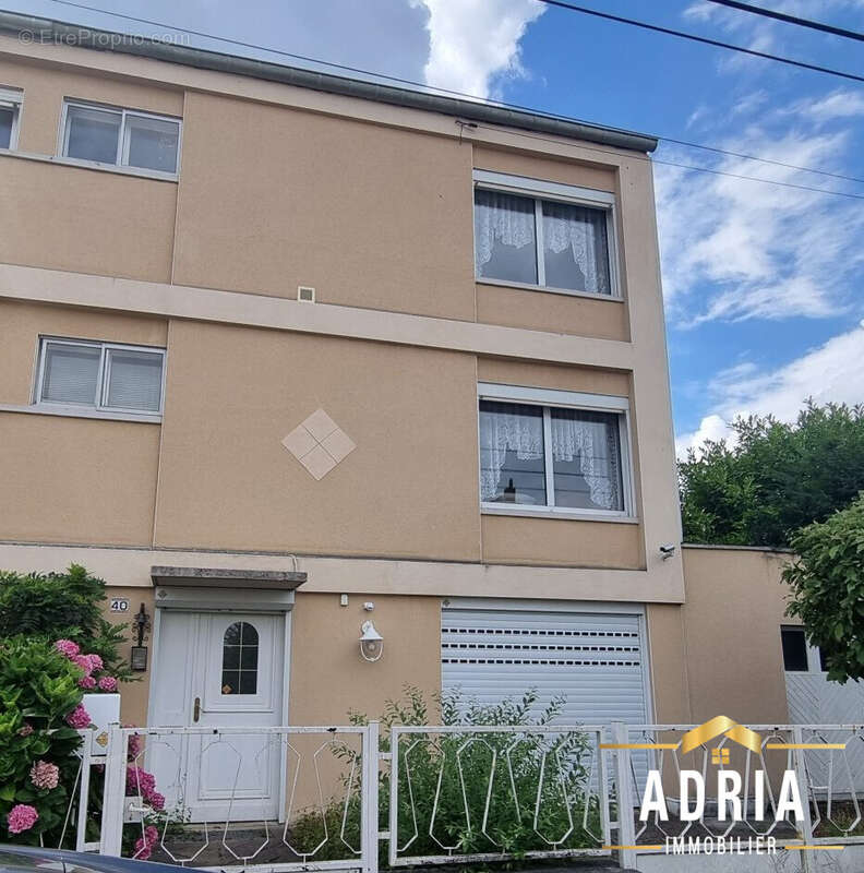 Maison à MAIZIERES-LES-METZ