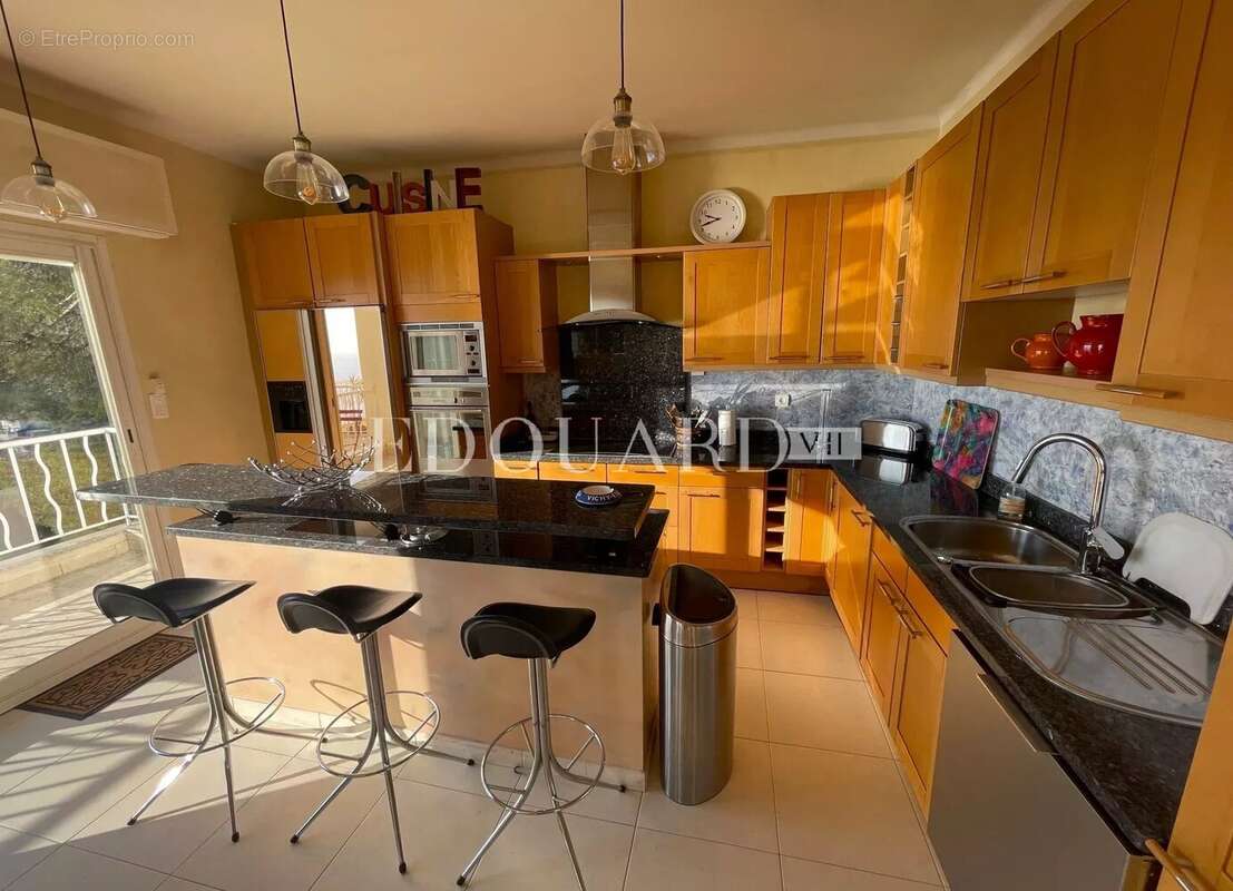 Appartement à EZE