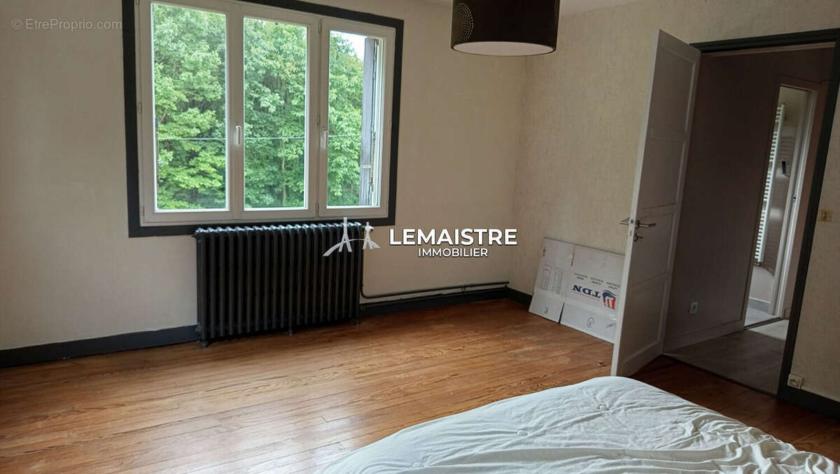 Maison à NOTRE-DAME-DE-GRAVENCHON