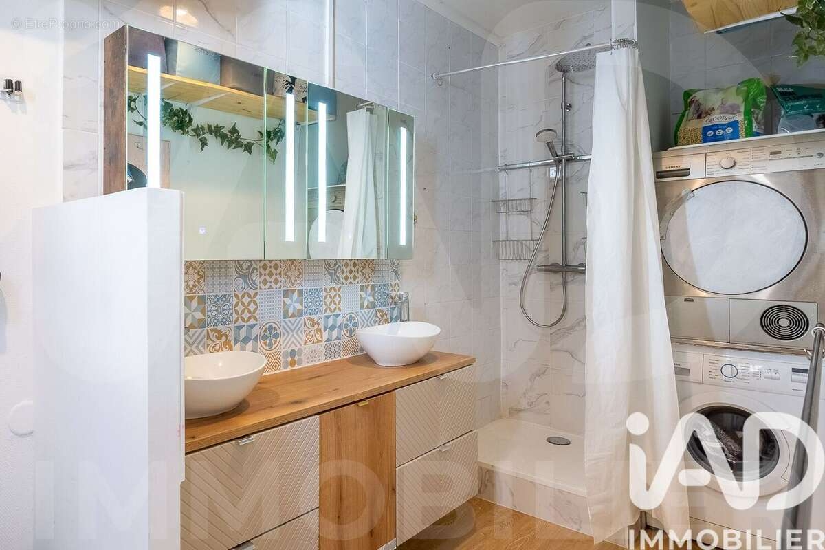 Photo 5 - Appartement à PARIS-18E