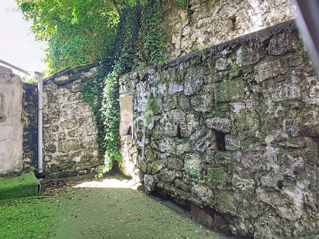 Maison à AUBIN