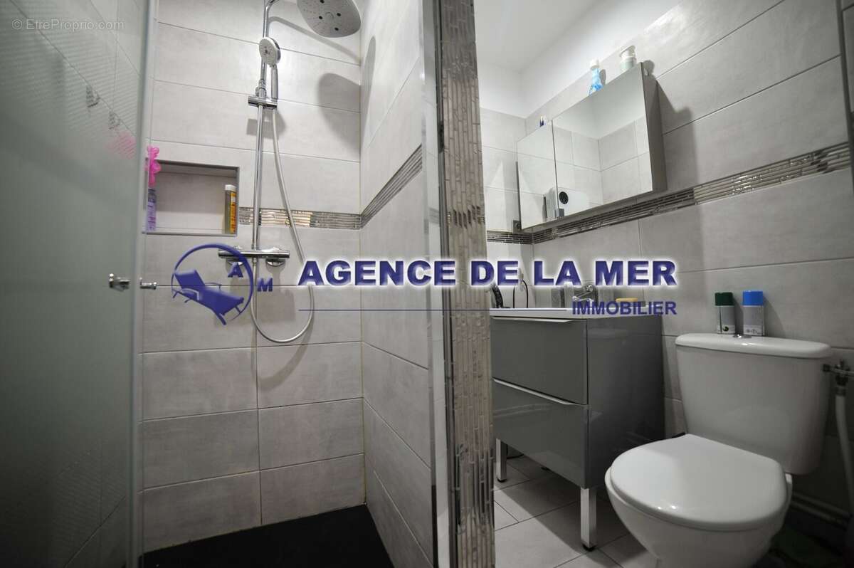 Studio rénové 33 m²  Meublé  Centre-ville La Grande-Motte  Ascenseur + Cellier - photo 6