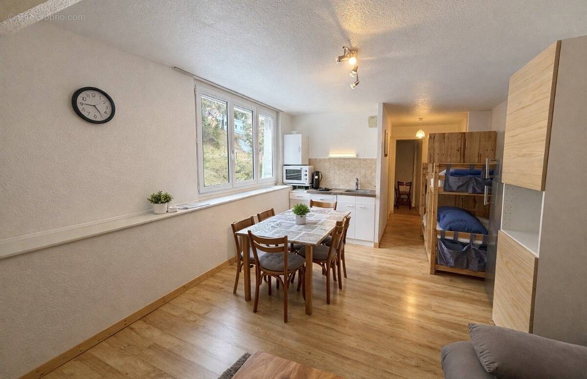 Appartement à LAVEISSIERE