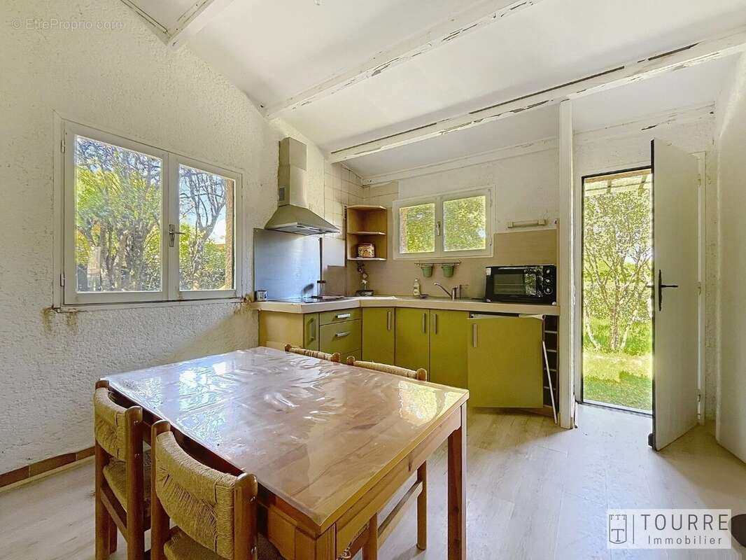 Maison à MEJANNES-LE-CLAP