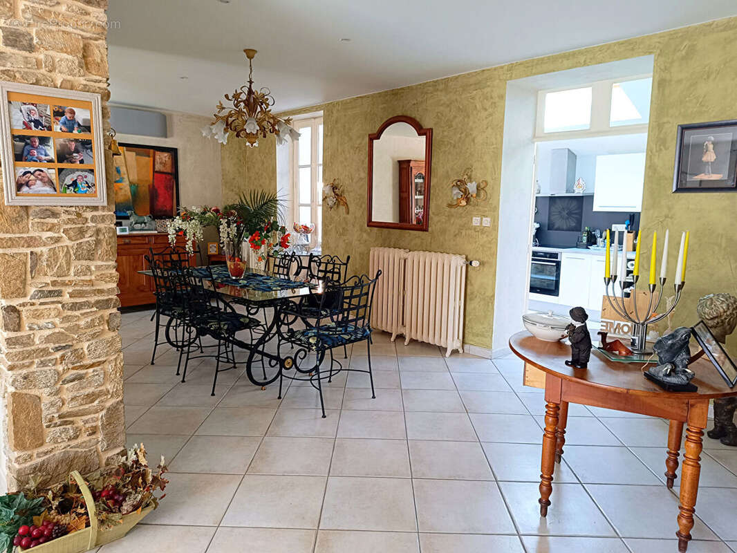 Maison à LA HAIE-FOUASSIERE