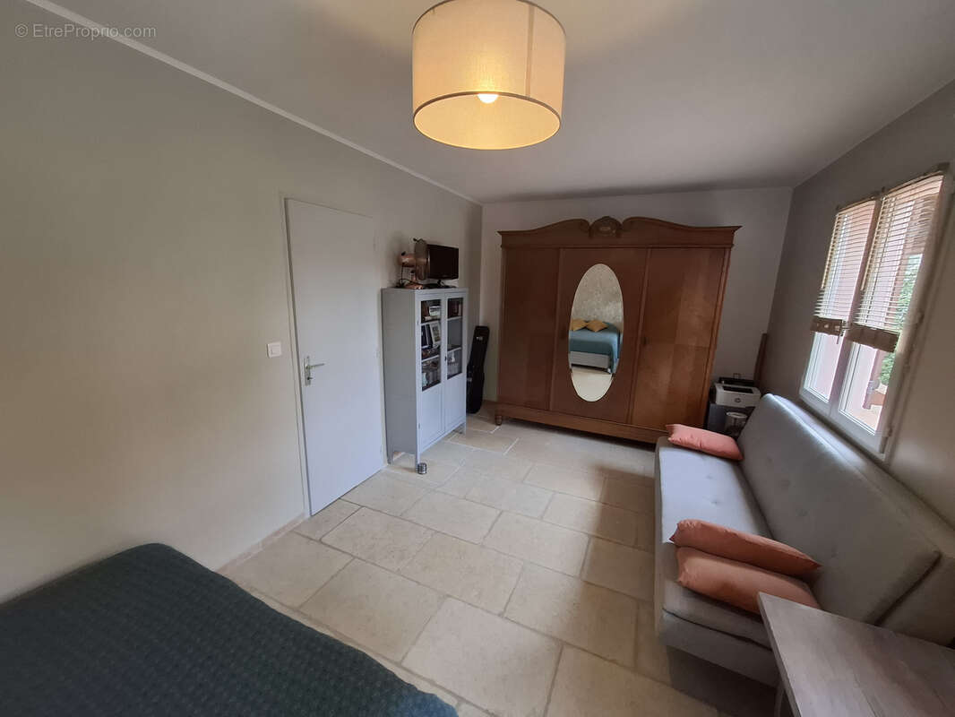 Maison à SAINT-ETIENNE-DU-GRES