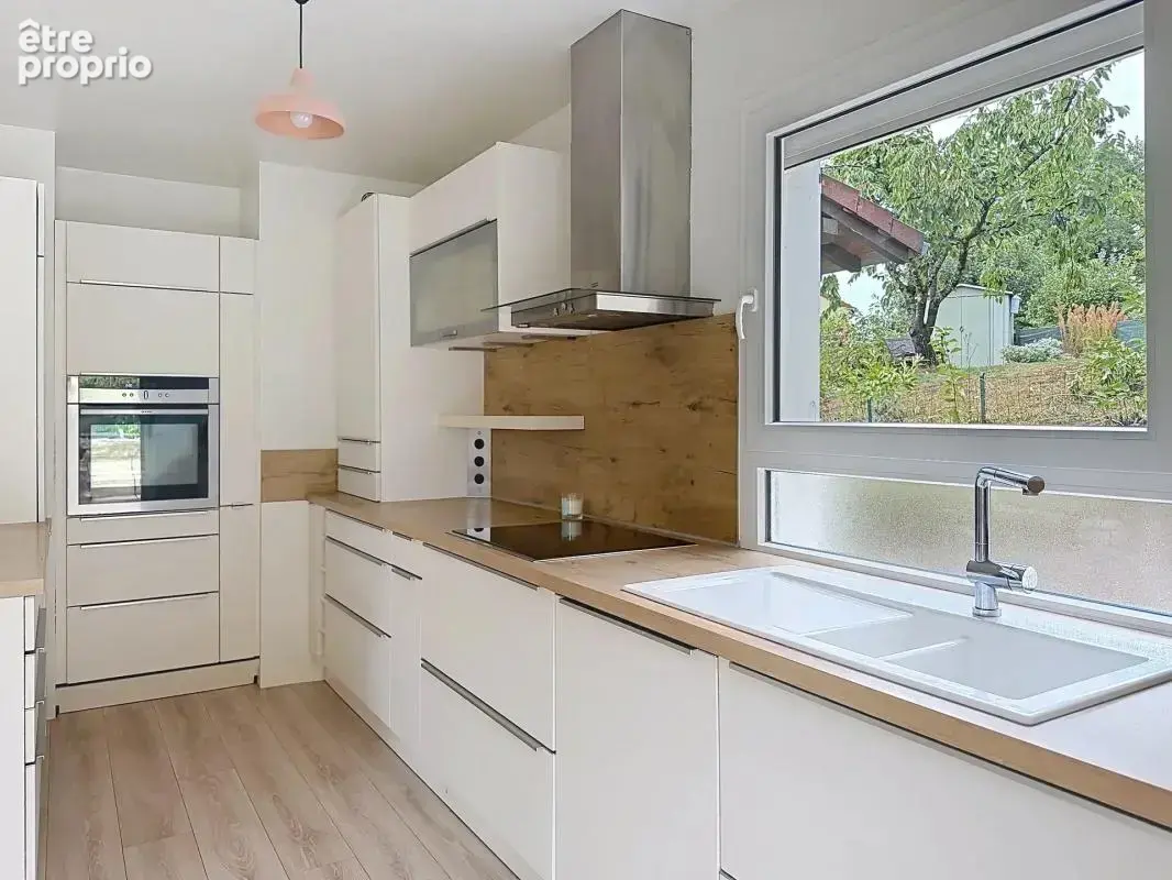 Maison rénovée de 93,68 m² avec jardin, terrasse, garage - photo 2