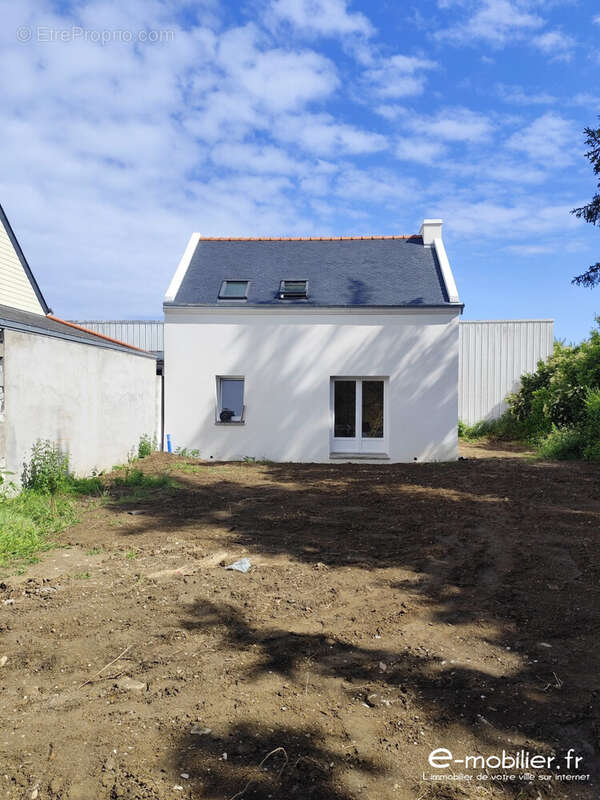 Terrain à GROIX