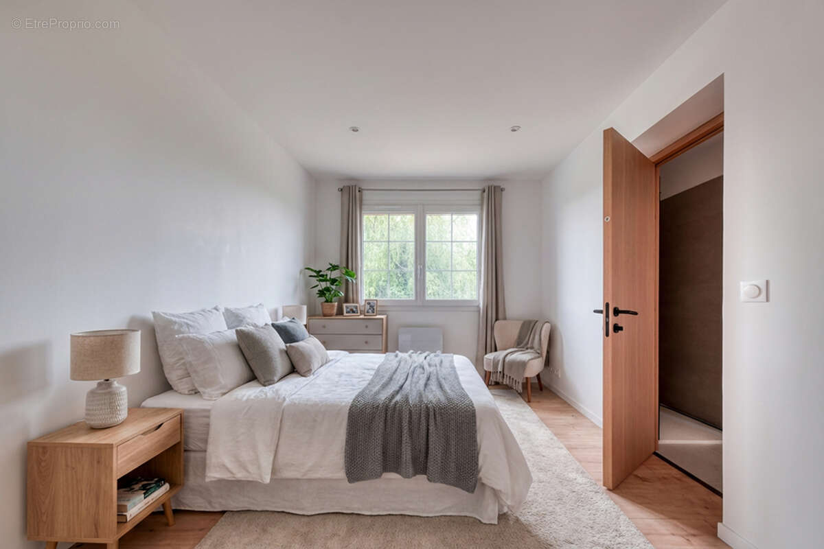 Appartement à LIMOURS