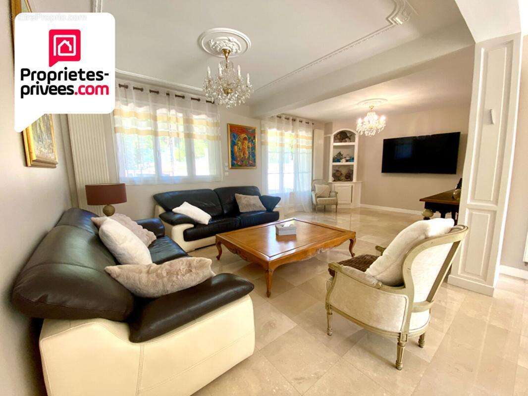 Maison à MONTMORENCY