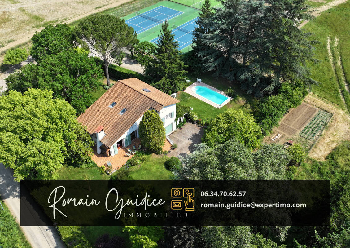 Maison à SAINT-GEORGES-DE-LUZENCON