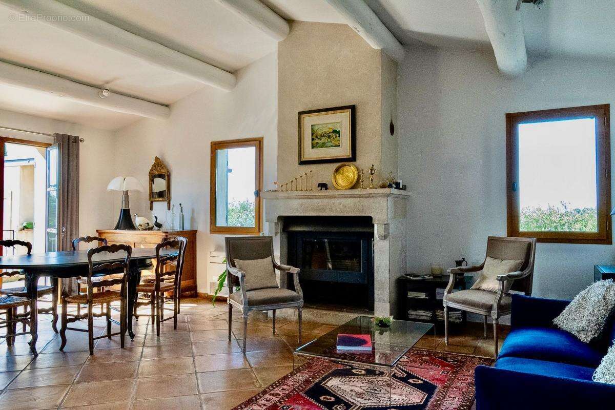 Maison à UZES