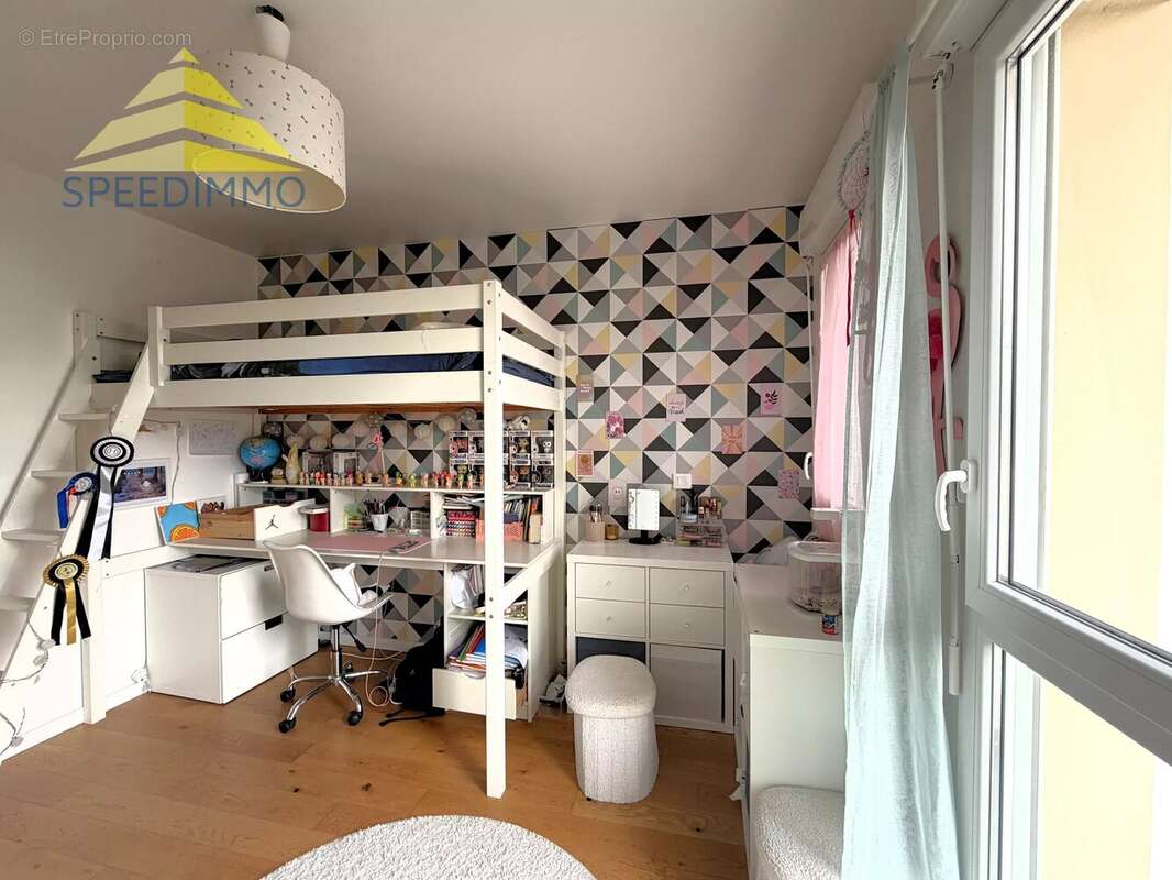Appartement à BRIE-COMTE-ROBERT