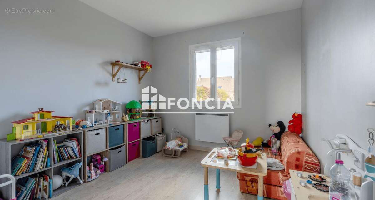Maison à LOUE