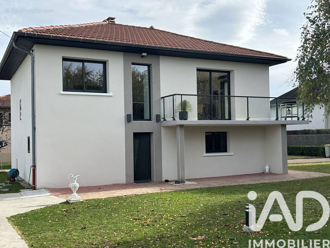 Photo 1 - Maison à COMMUNAY