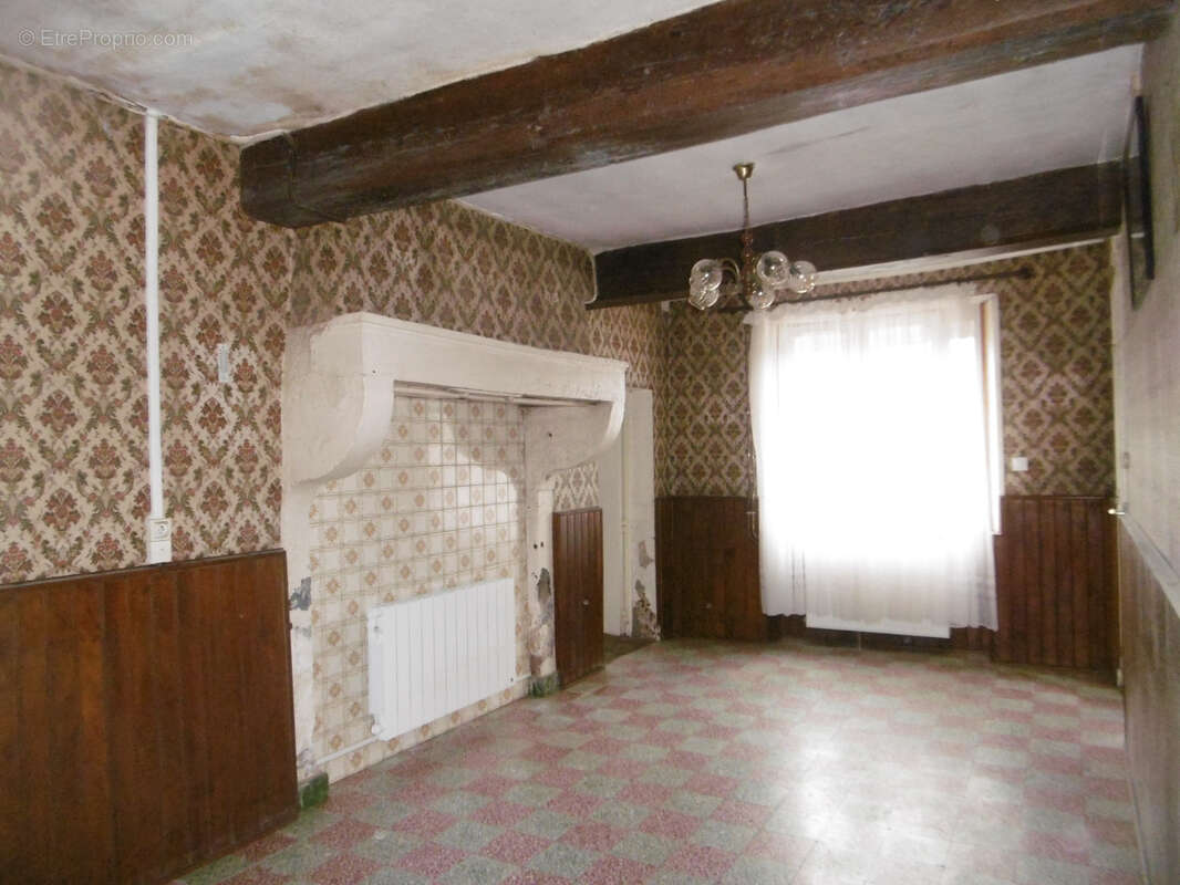 Maison à VERSAUGUES