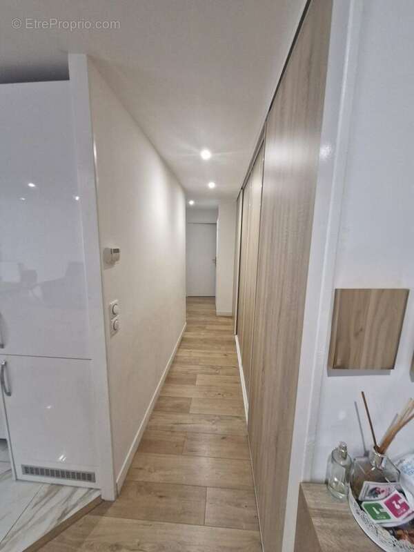 Appartement à SARTROUVILLE