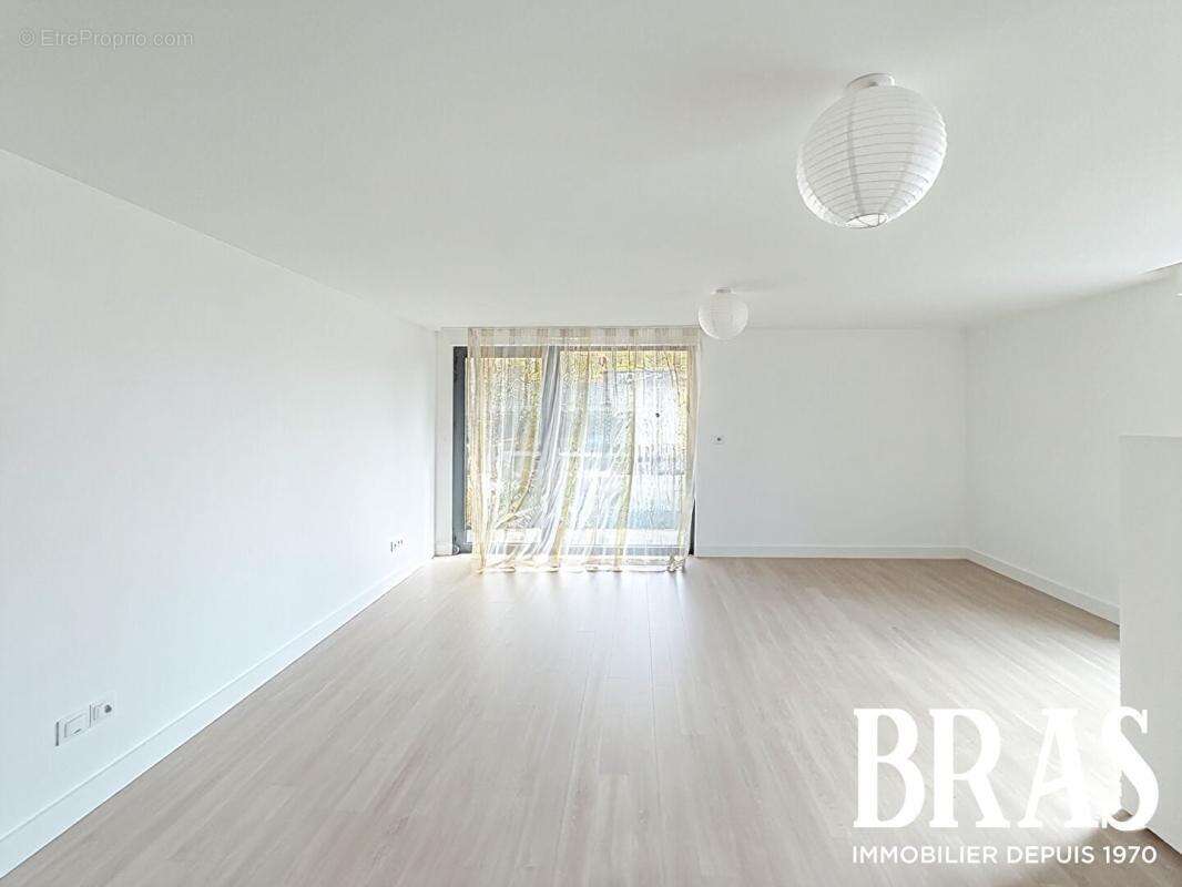 Appartement à REZE