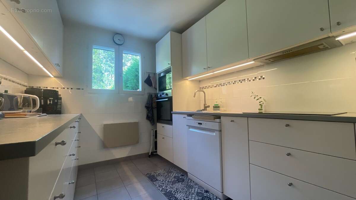 Maison Familiale 5 pièces á vendre,  TRAPPES (78) - photo 5