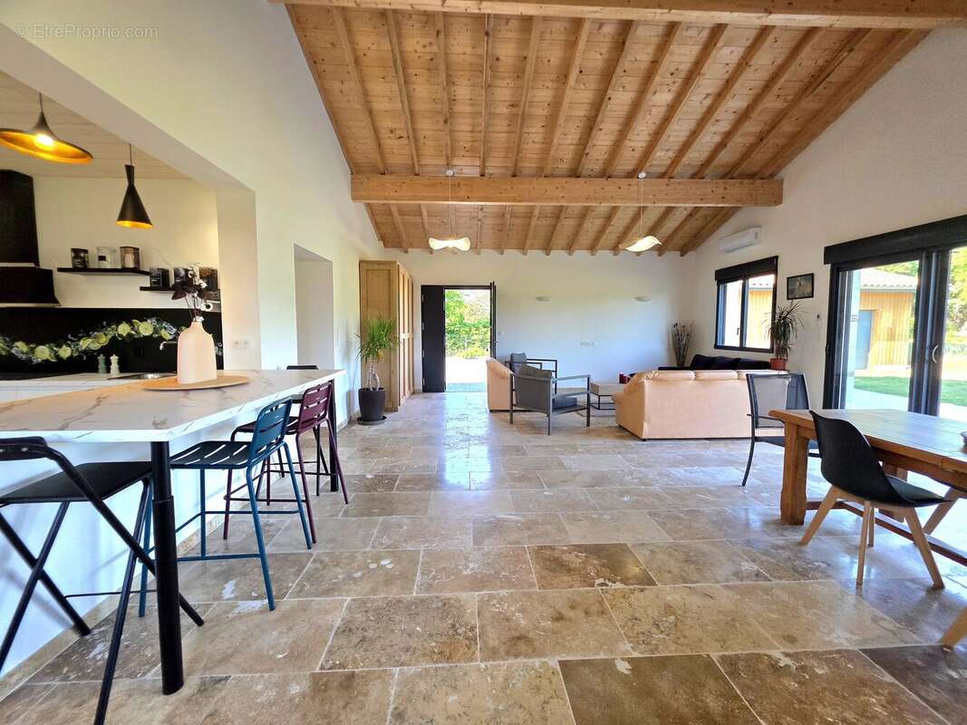 Maison à EYMET