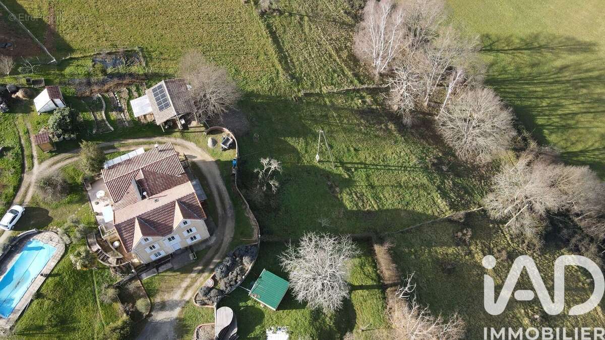 Maison 236 m² à Le Mas-D'azil  - photo 4