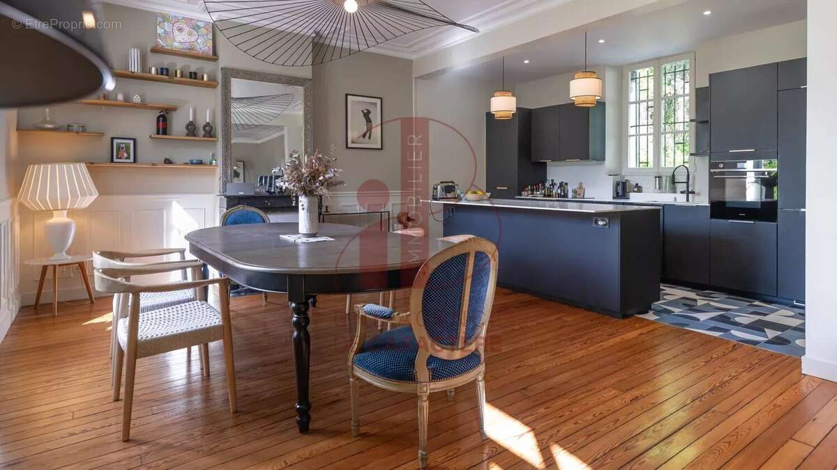 Maison à FONTAINEBLEAU