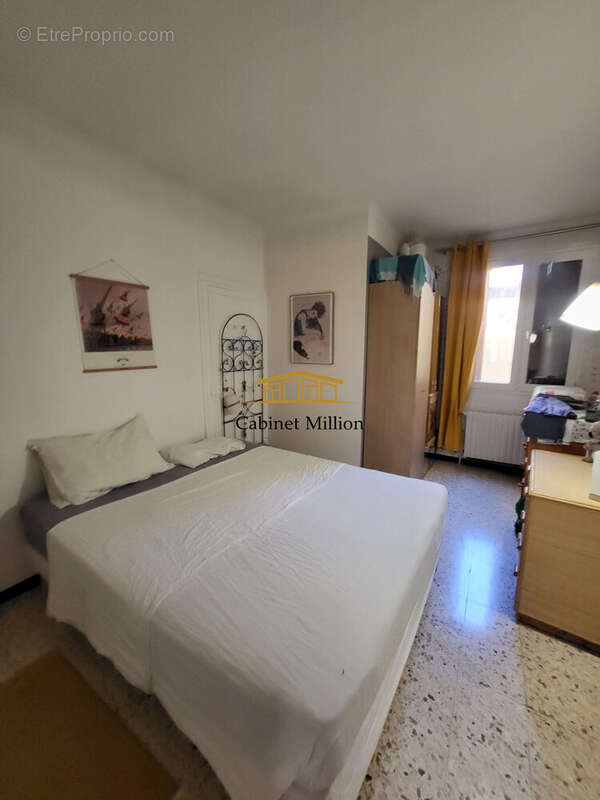 Maison à VIC-LA-GARDIOLE