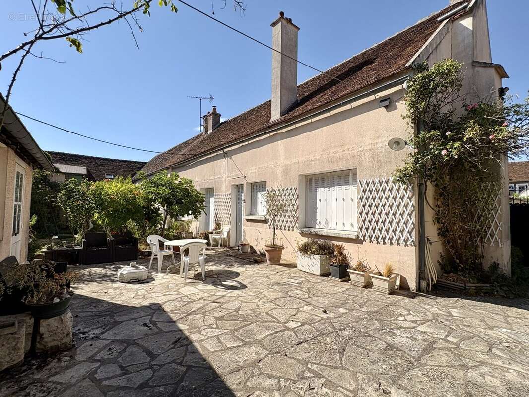Maison 127 m² à Boynes  - photo 3