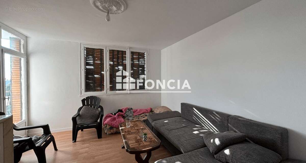 Appartement à NIMES