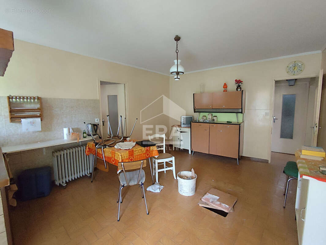 Maison à LIMALONGES