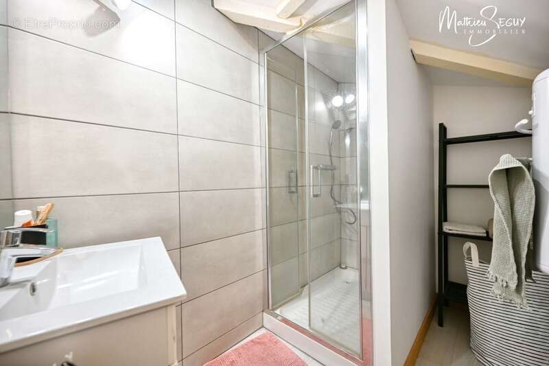 Maison à SAINT-MARTIN-EN-HAUT