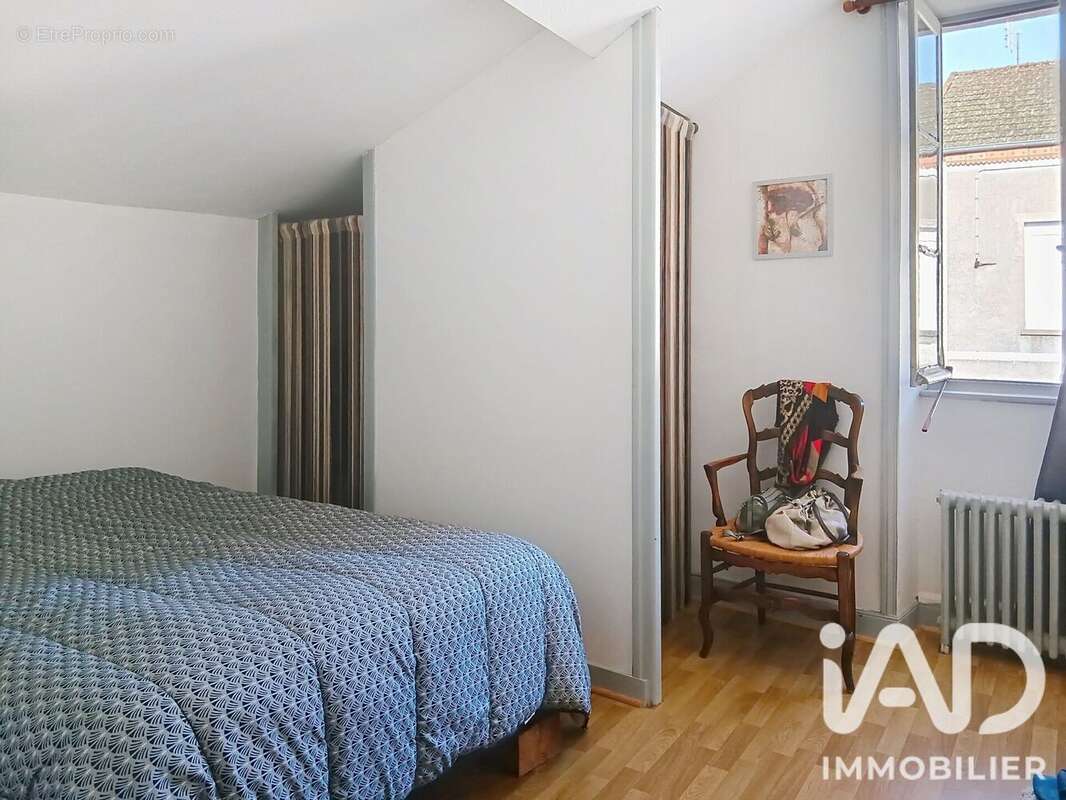 Maison 389 m² à Gibles  - photo 5