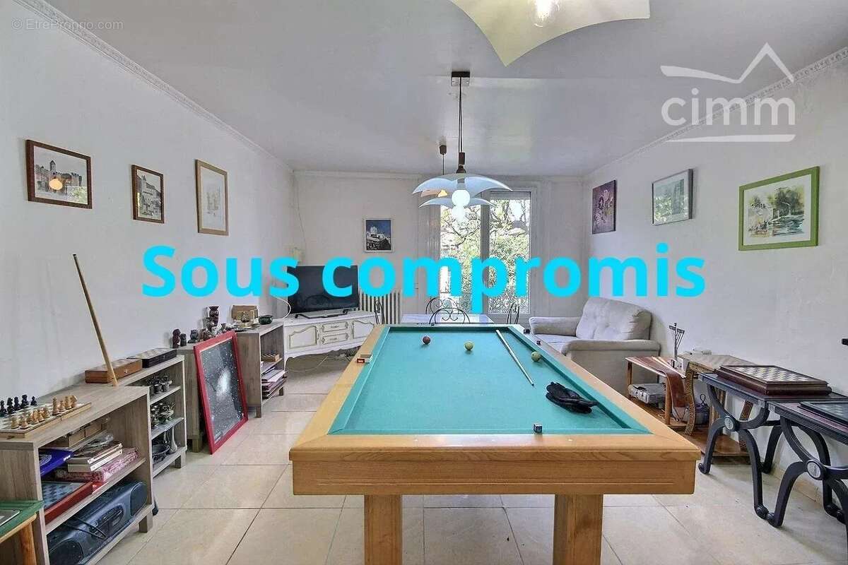 Maison à CHAMPS-SUR-MARNE