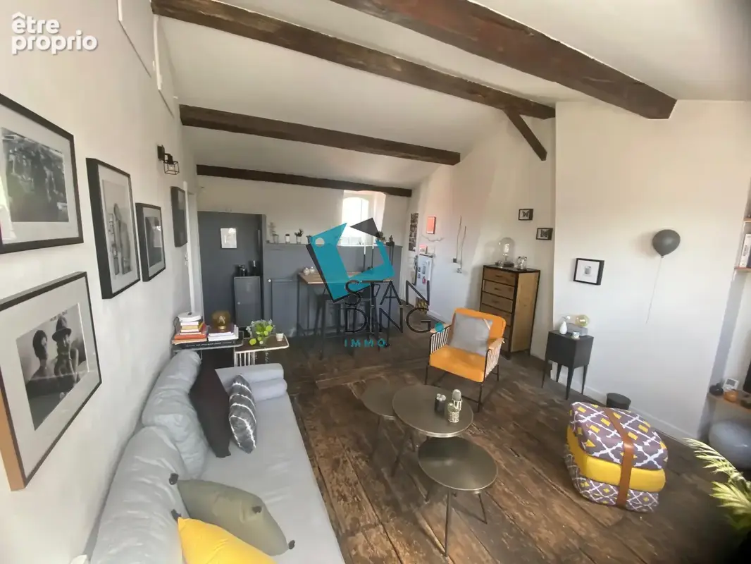 Vieux-lille   appartement t2 de charme de 52 m2  traversant • ultra lumineux • exposition est-ouest - photo 2