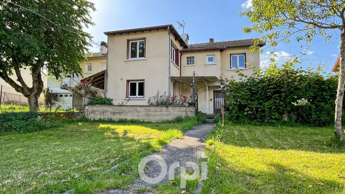 Maison à AMBAZAC