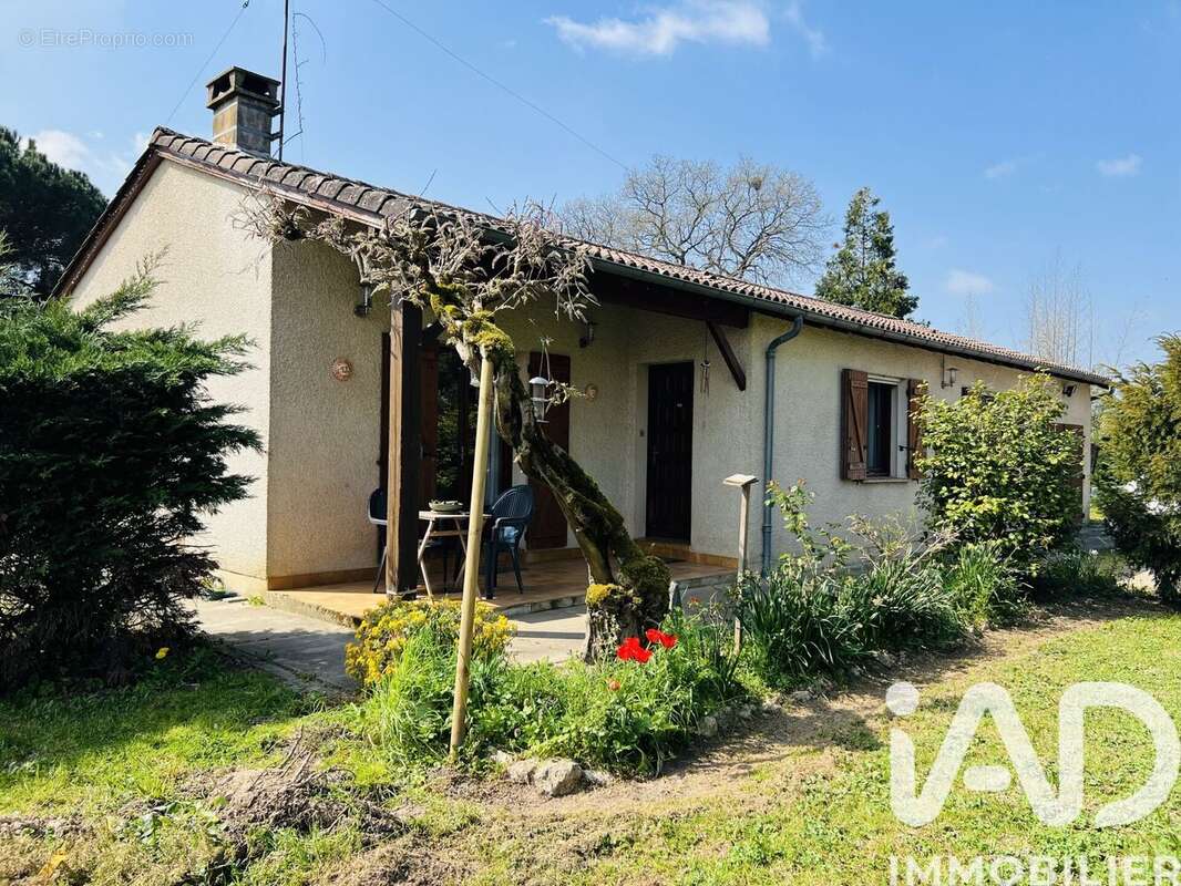 Photo 2 - Maison à CASTELSARRASIN