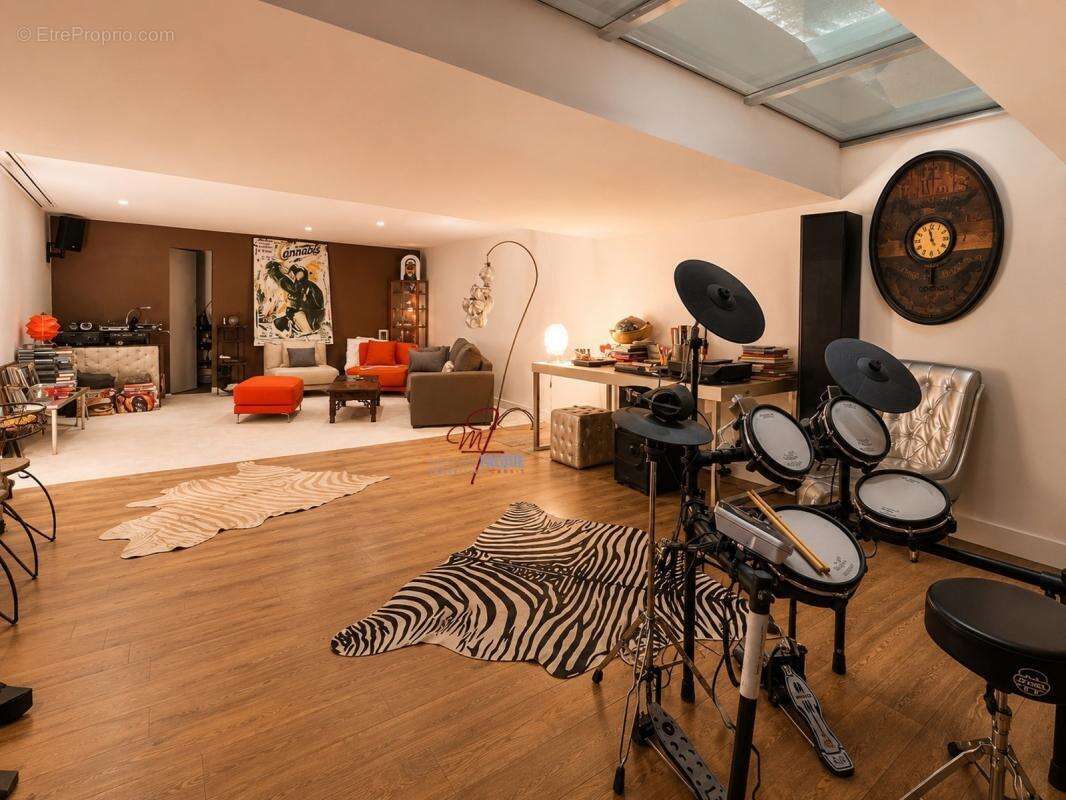 Maison 216 m² à Cassis  - photo 7