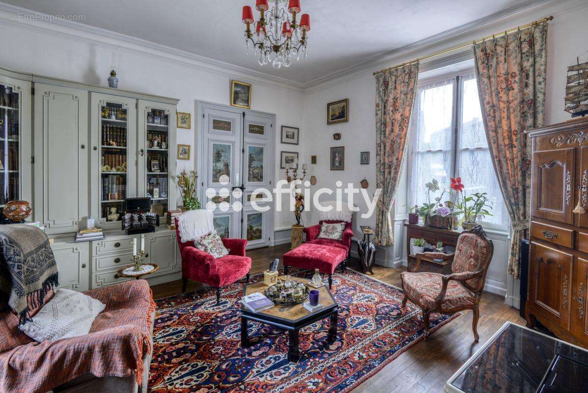 Maison 227 m² à Montaigu  - photo 5