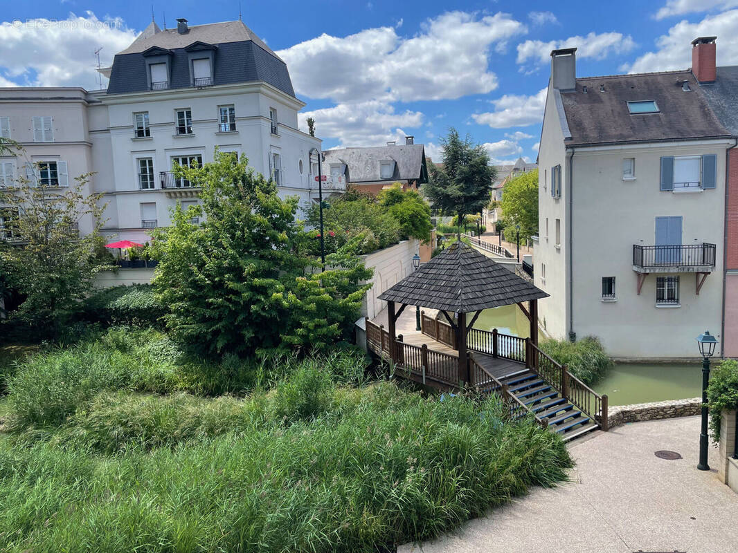 Photo 1 - Appartement à LE PLESSIS-ROBINSON