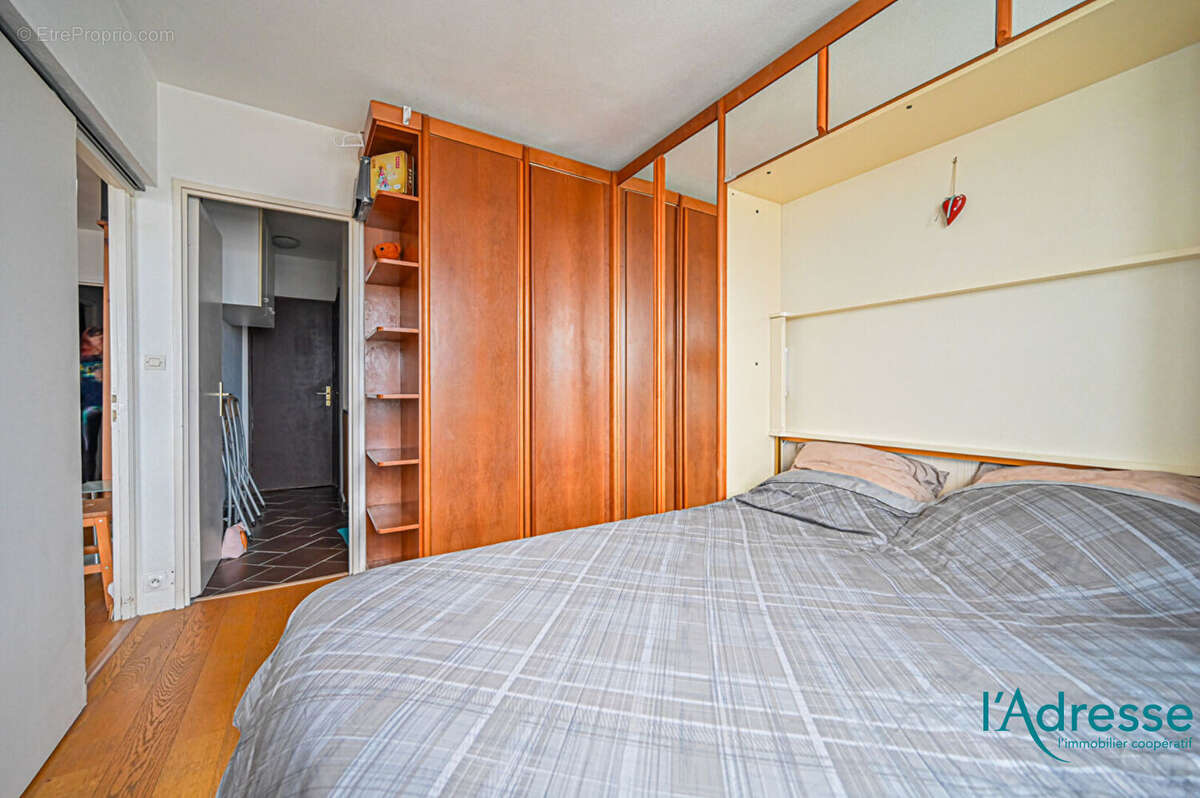 Appartement à PARIS-20E