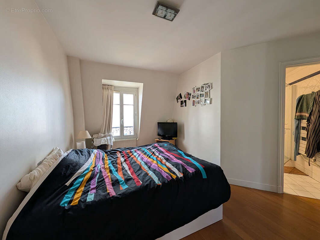 Appartement à PARIS-14E