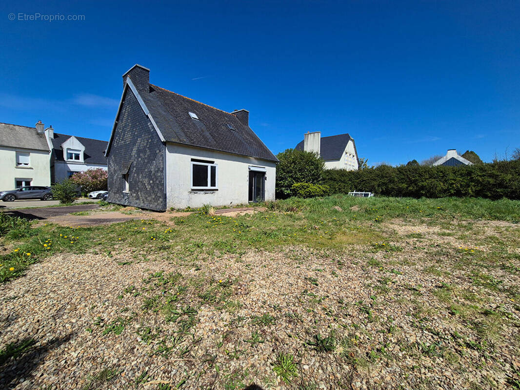 Maison à LANNEDERN