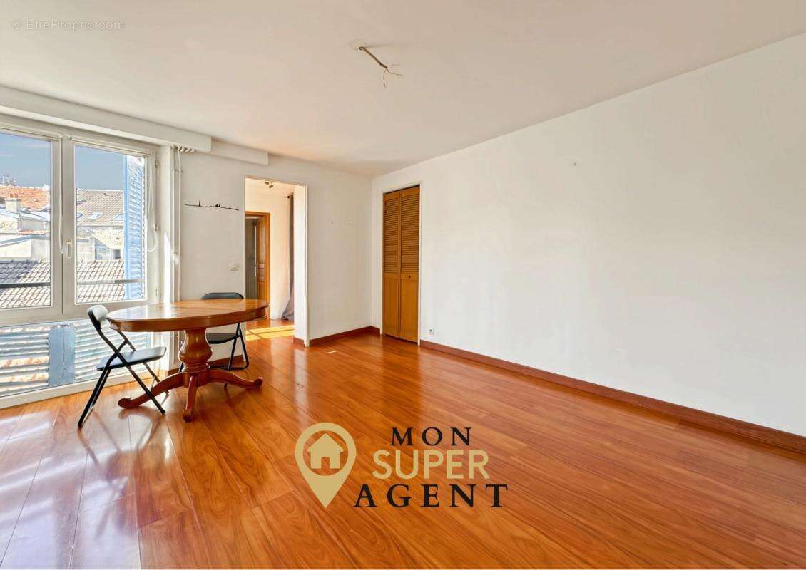 Appartement à MELUN