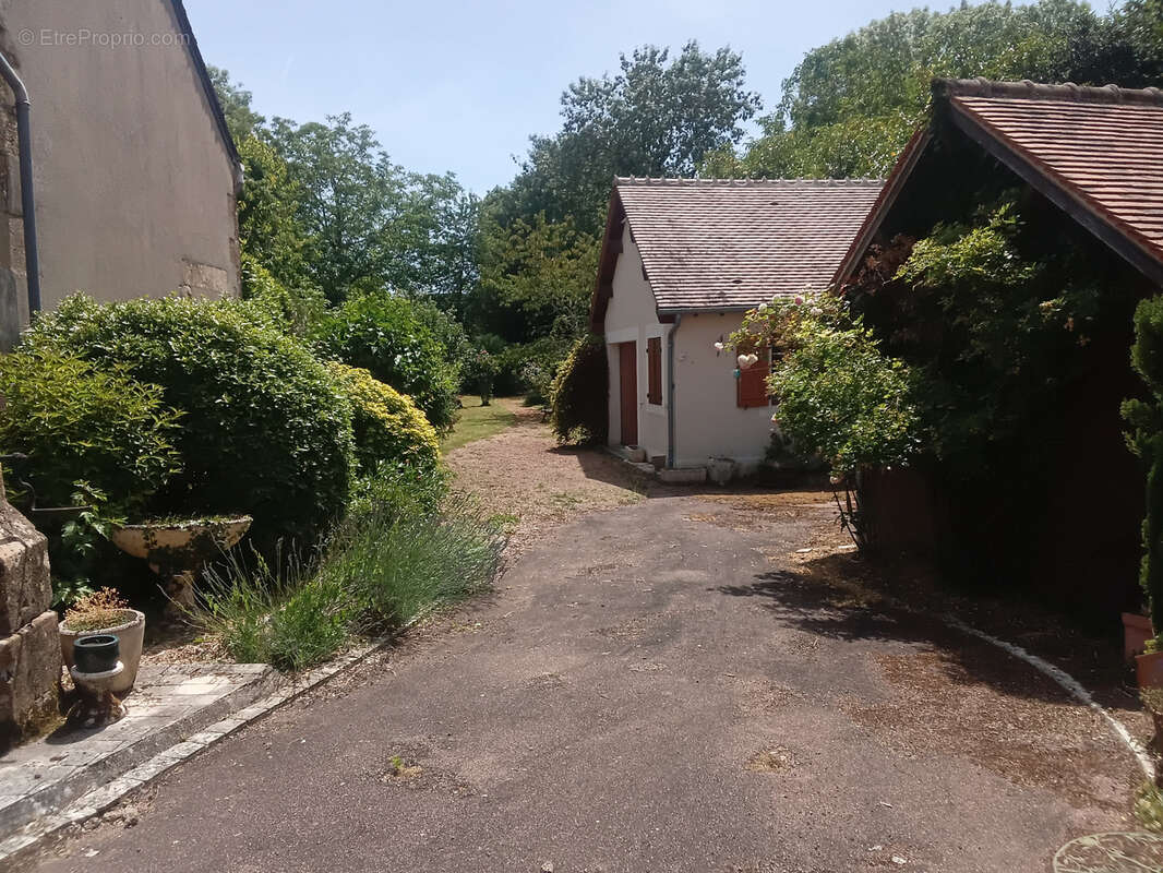 Maison à NERONDES