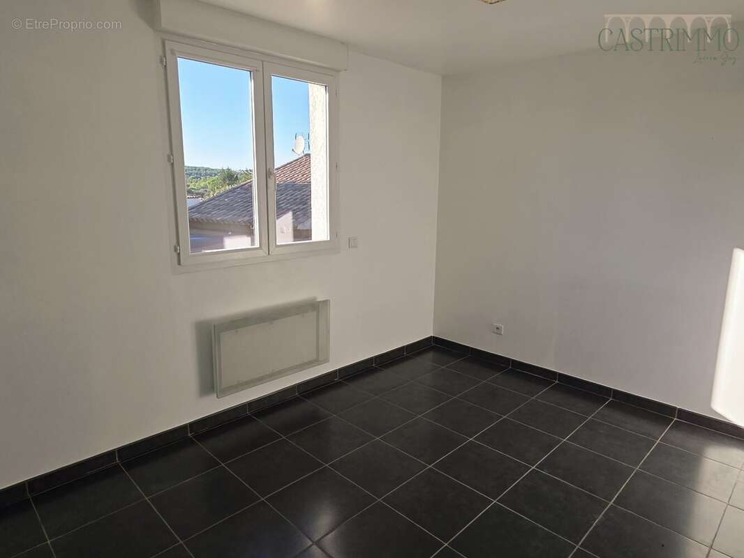 Appartement à SUSSARGUES