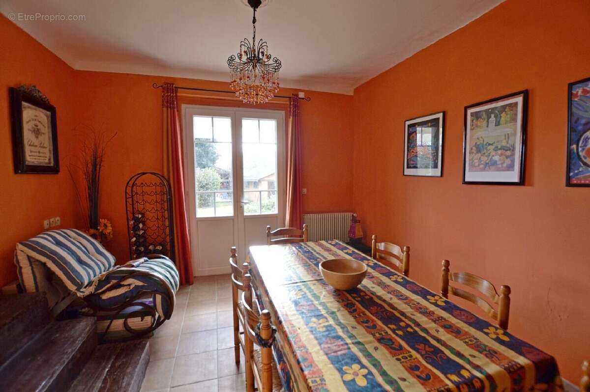 Maison à LOUBES-BERNAC